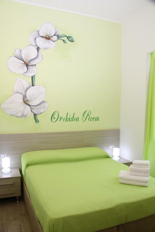B&B Flower'S House Napoli Bagian luar foto
