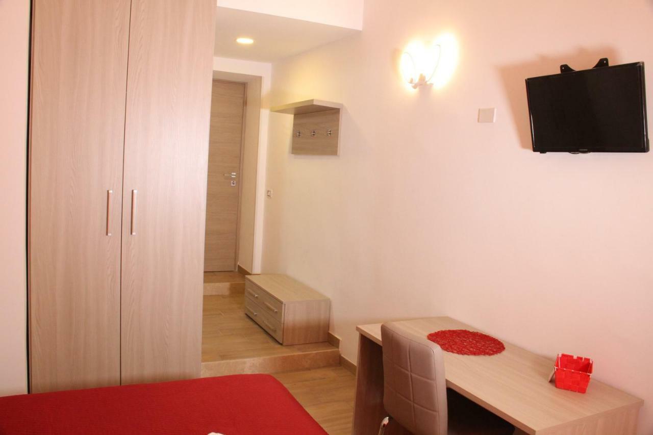 B&B Flower'S House Napoli Bagian luar foto