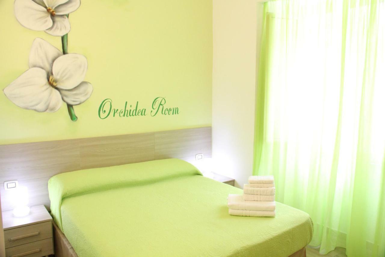 B&B Flower'S House Napoli Bagian luar foto