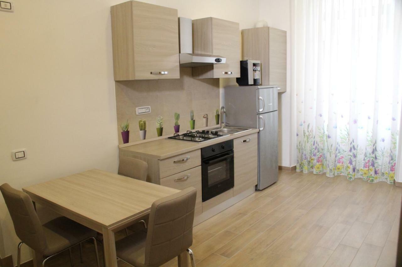 B&B Flower'S House Napoli Bagian luar foto